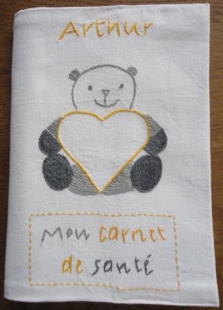 PROTEGE CARNET de SANTE "Teddy Gris au grand coeur